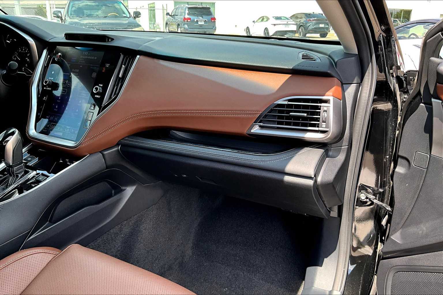 2021 Subaru Outback Touring XT photo 15