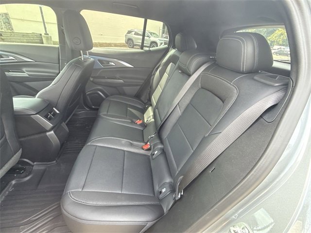 2025 Chevrolet Equinox EV 1LT photo 12