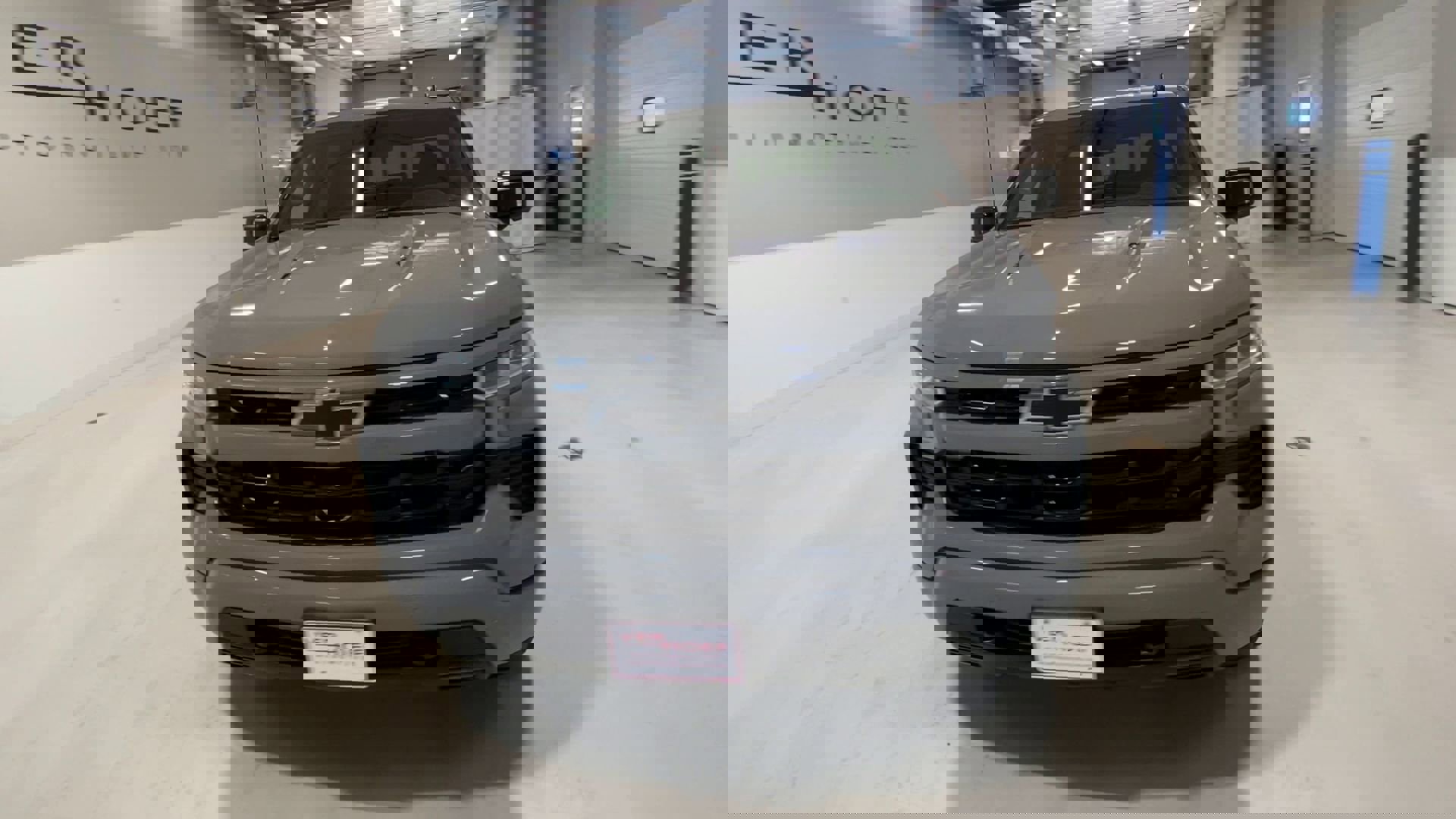 2025 Chevrolet Silverado 1500 RST photo 3