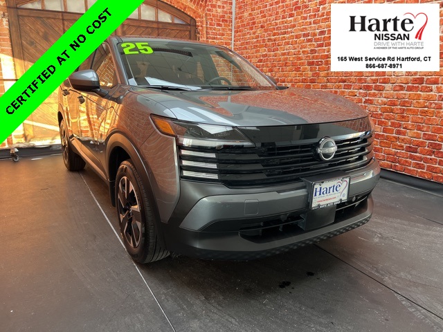 2025 Nissan Kicks SV AWD's photo