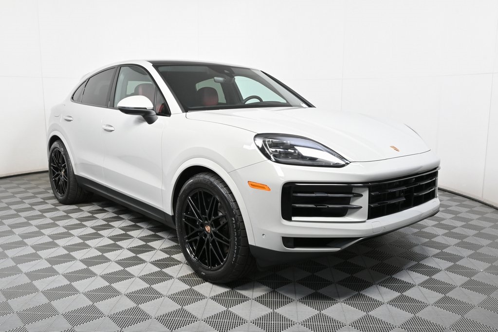 2026 Porsche Cayenne Coupe photo 22