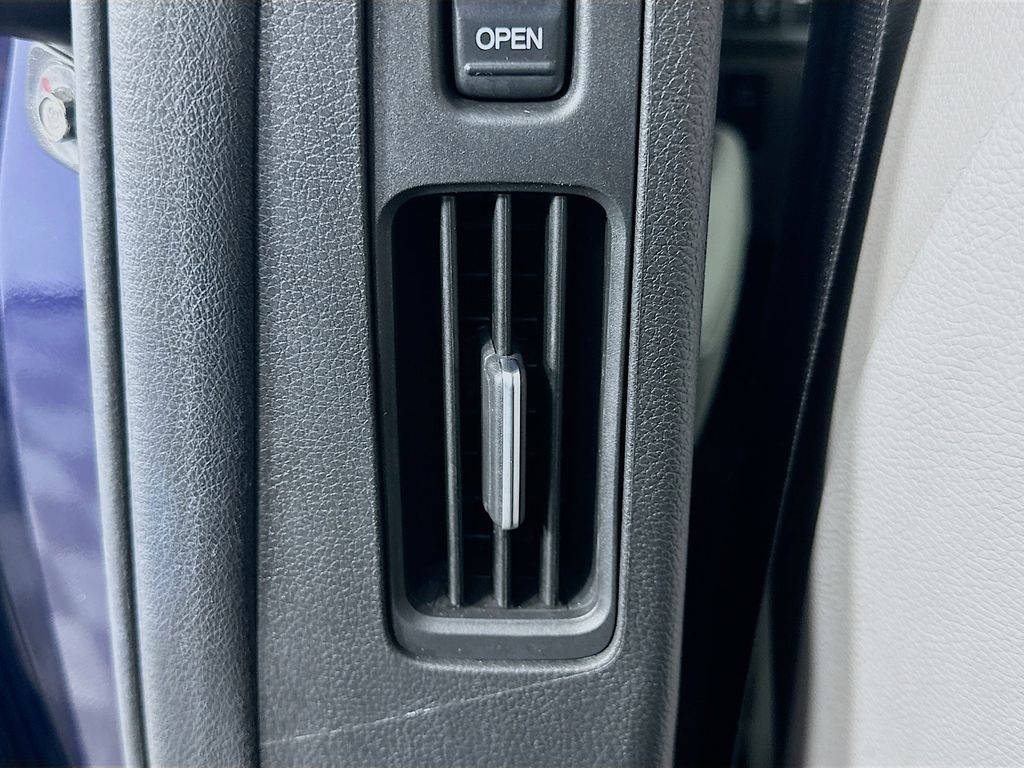 2023 Honda Odyssey Touring photo 24