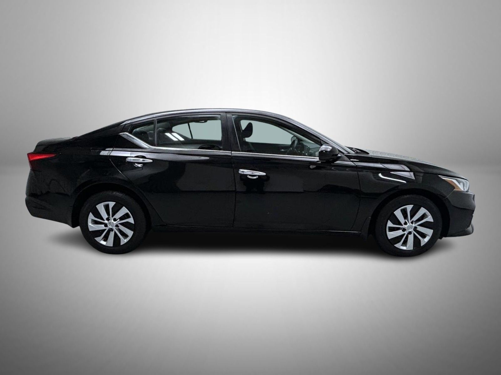 2020 Nissan Altima 2.5 S photo 4