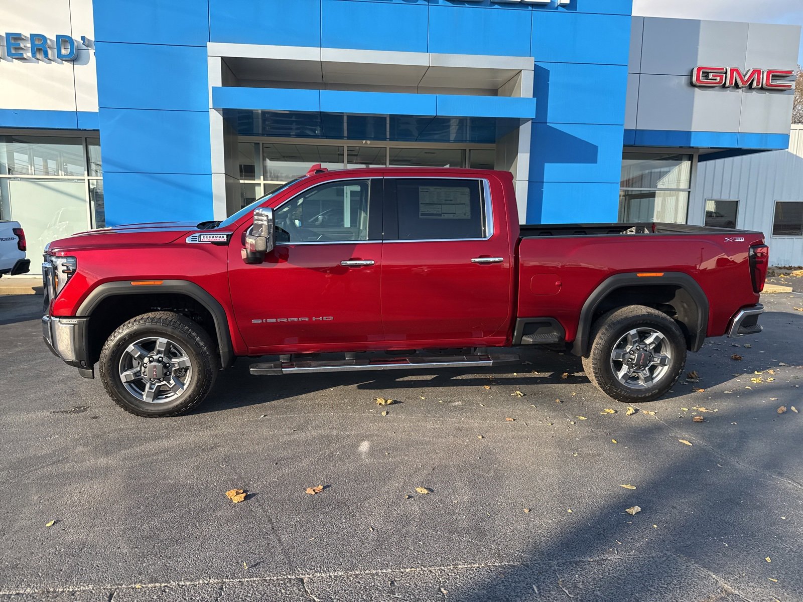 2026 Gmc Sierra 2500 HD SLT photo 3