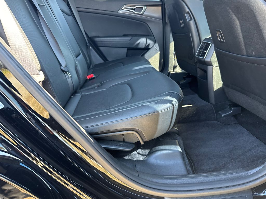 2024 Kia Sportage EX photo 15
