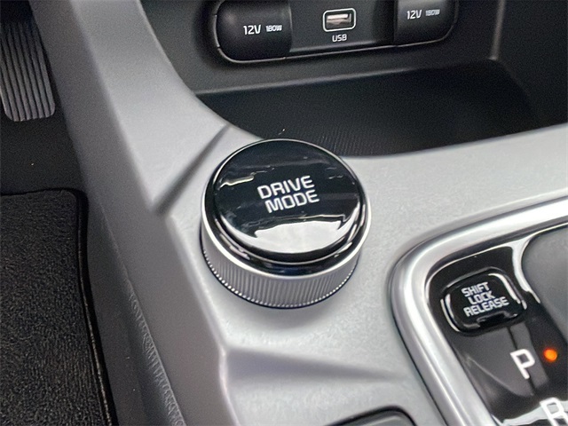 2023 Kia Seltos LX photo 11