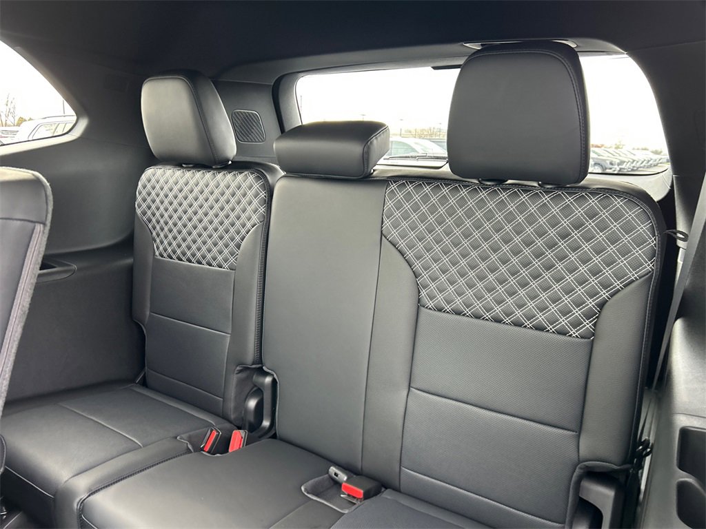 2026 GMC ACADIA - Image 29