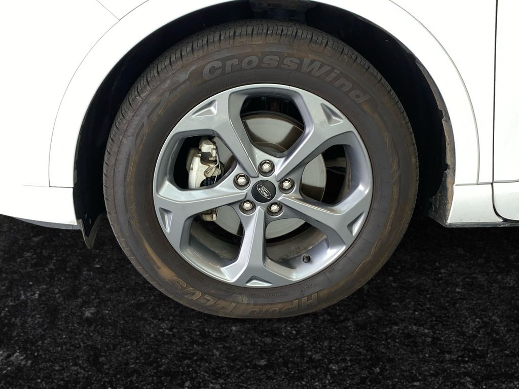 2023 Ford Escape ST-Line photo 23