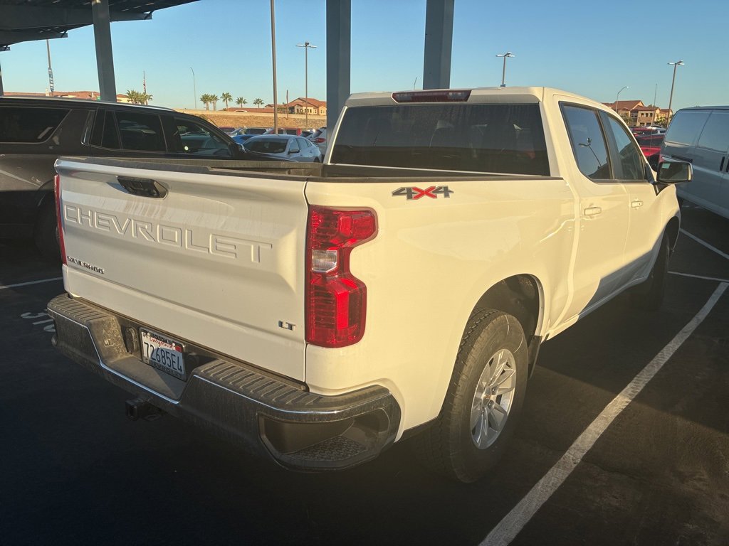 2025 Chevrolet Silverado 1500 LT photo 2