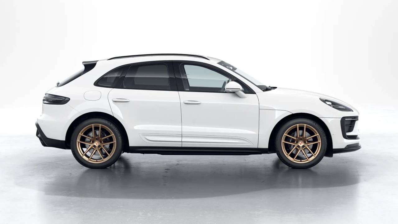 2026 Porsche Macan T photo 7