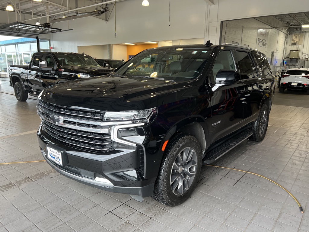 2021 Chevrolet Tahoe LT photo 3