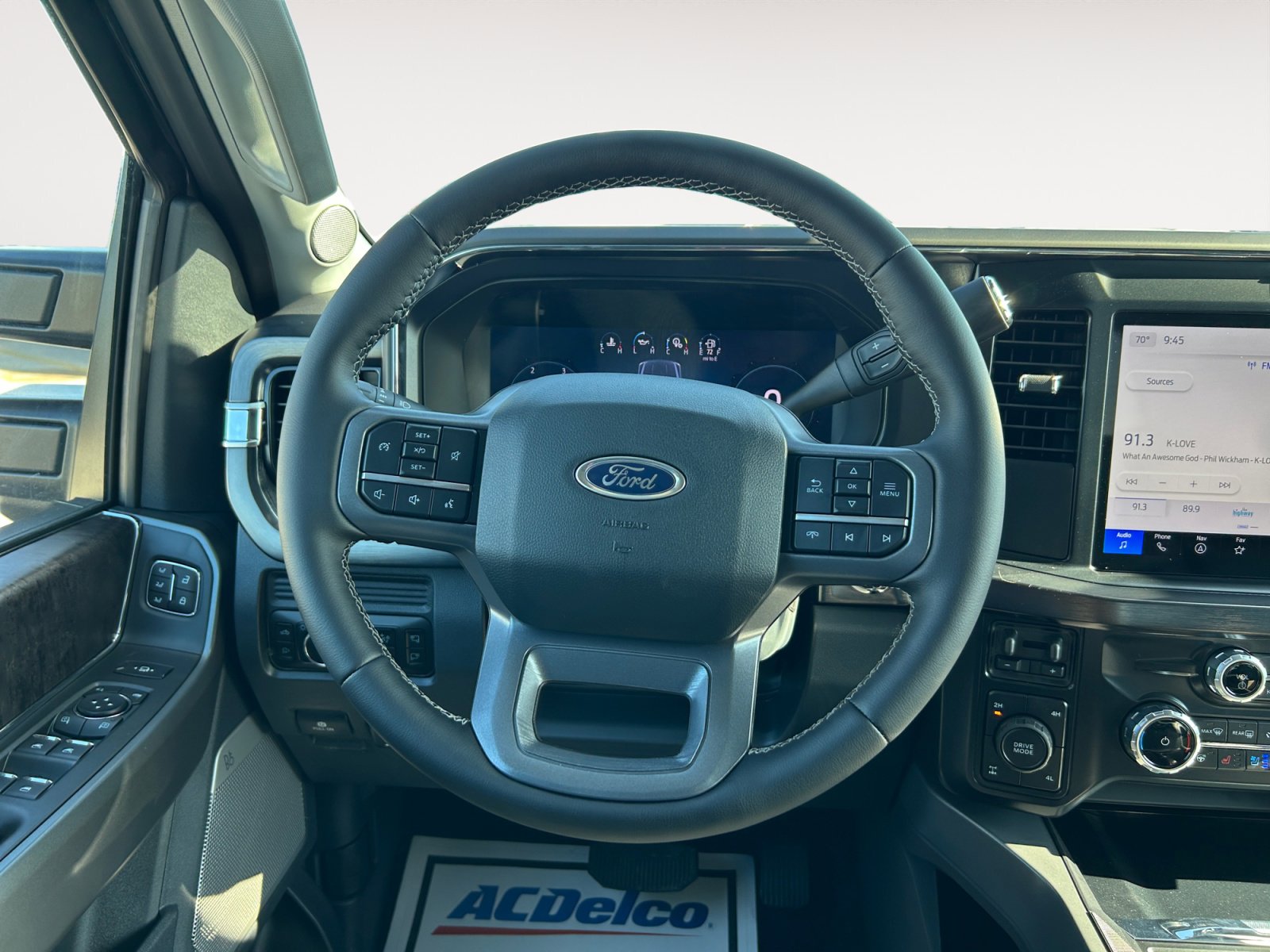 2026 Ford F-350 Lariat photo 10