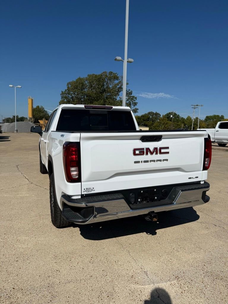 2023 Gmc Sierra 1500 SLE photo 3