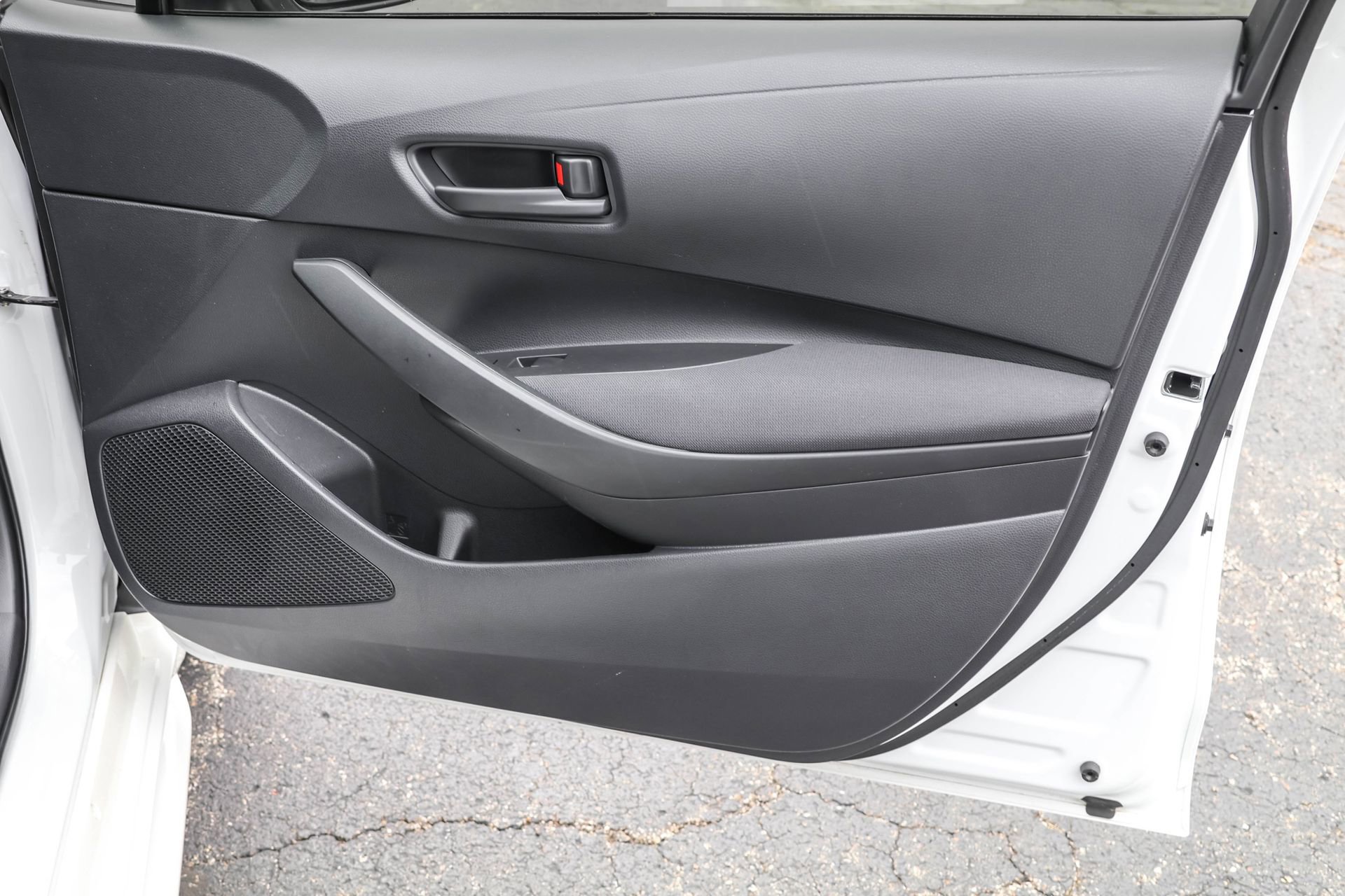 2023 Toyota Corolla Hybrid LE photo 37