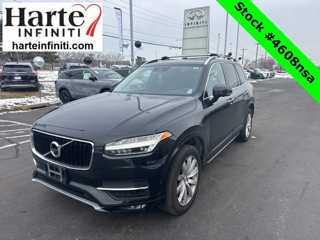 2016 Volvo XC90 Momentum's photo