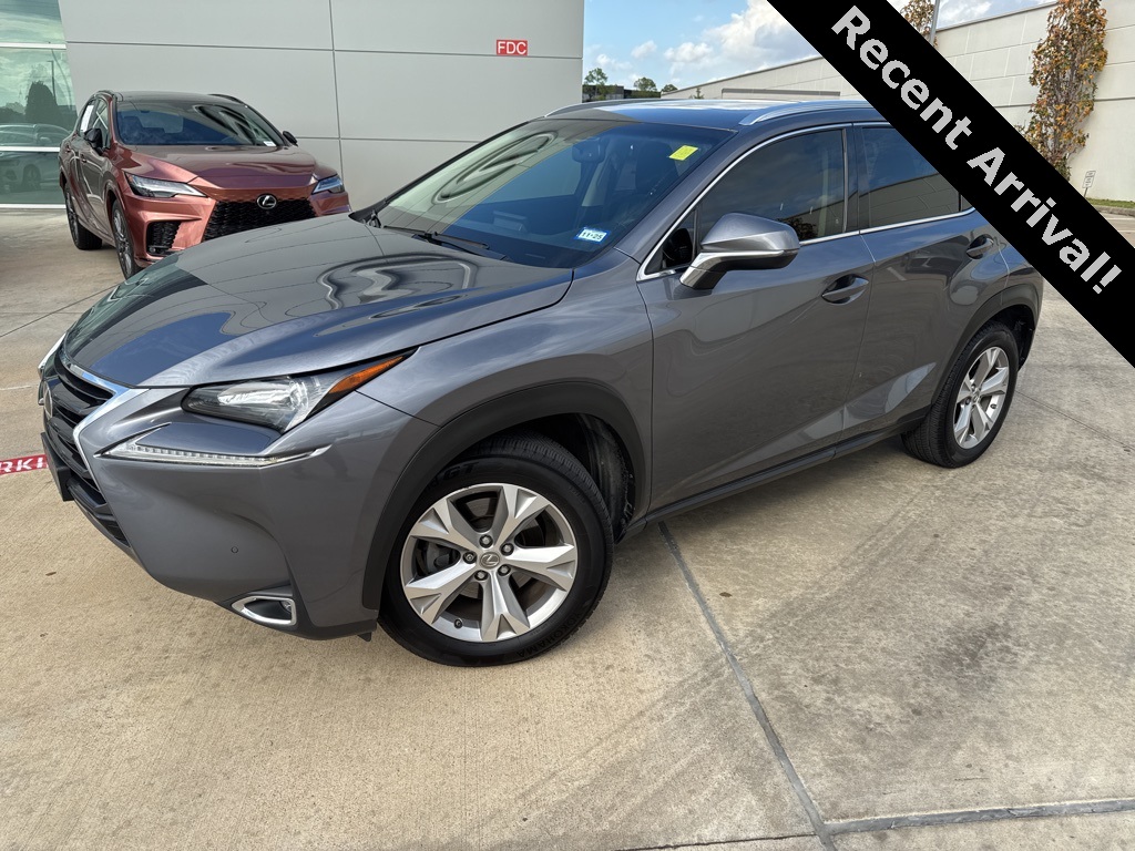 2017 Lexus NX 200t's photo