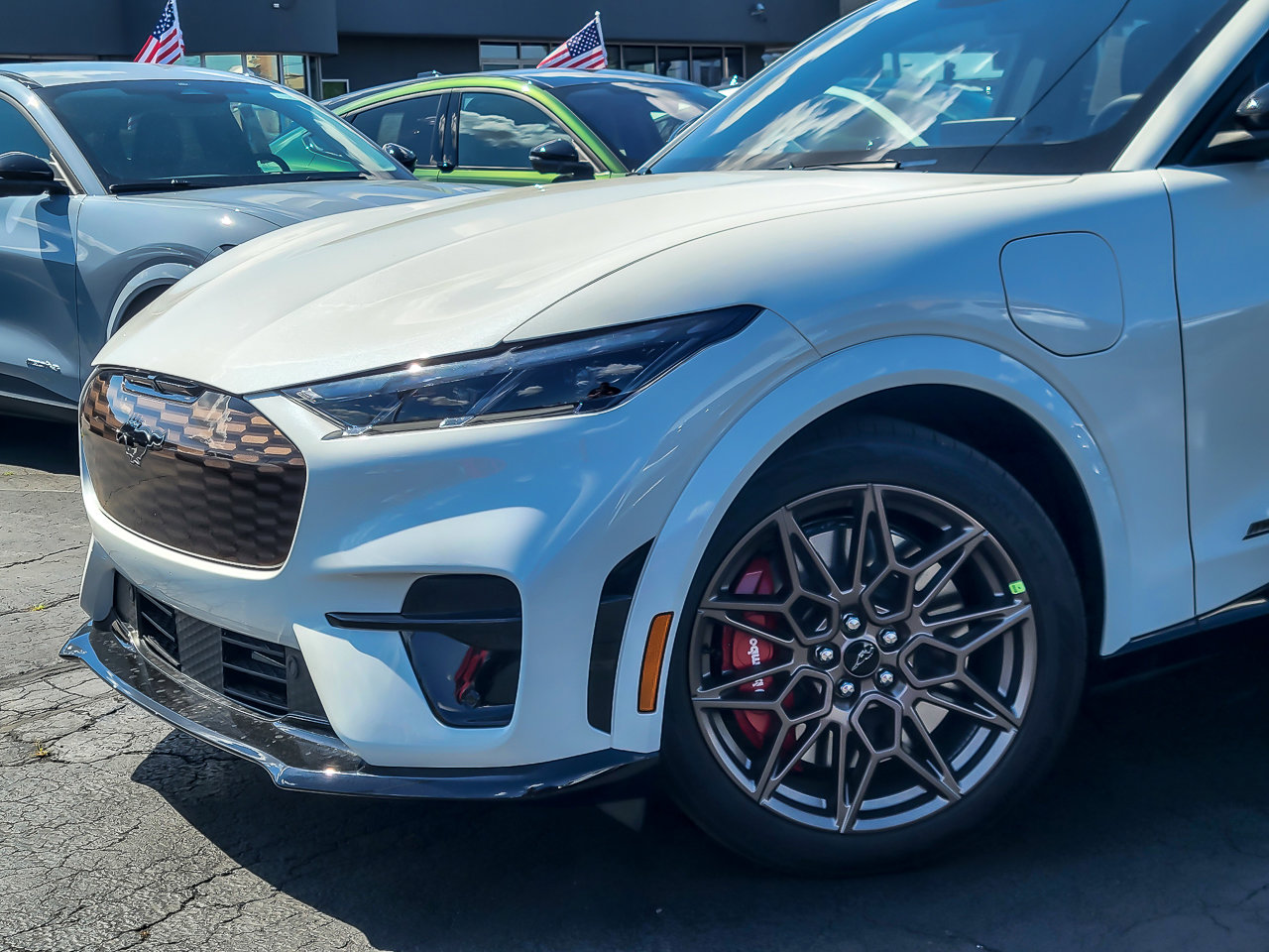 2025 FORD MUSTANG MACH-E - Image 1