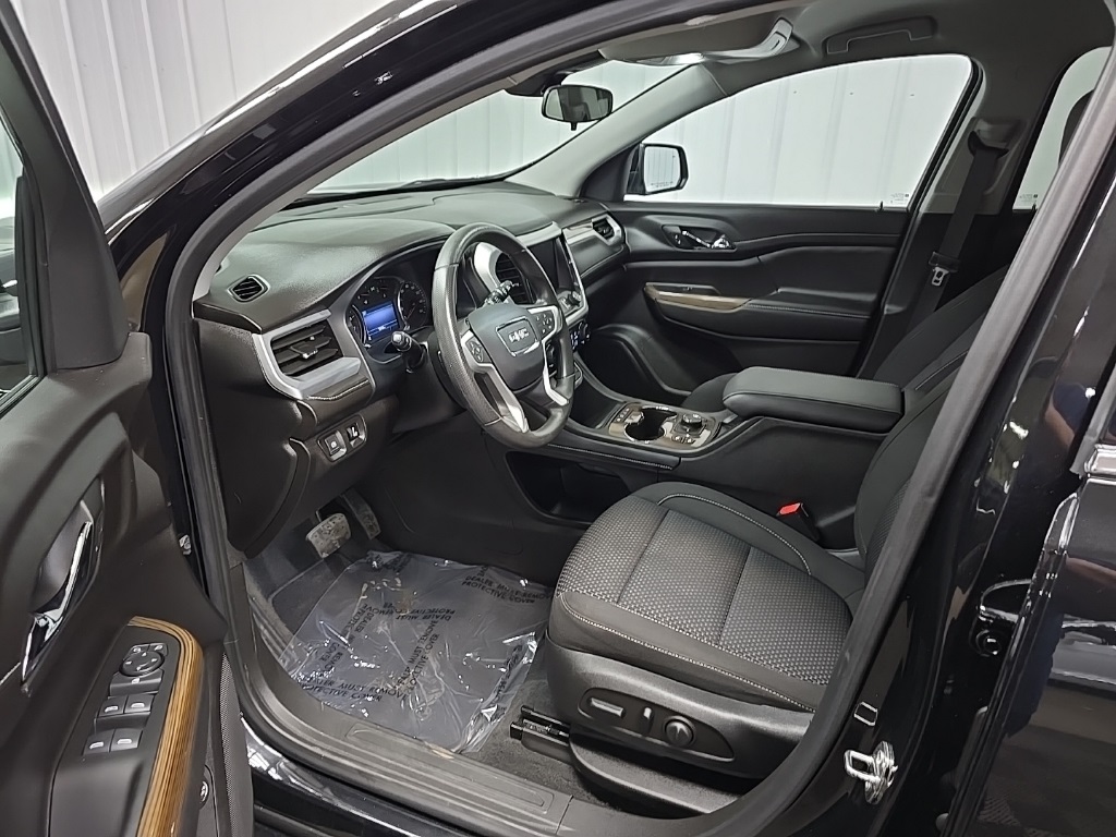 2023 Gmc Acadia SLE photo 25