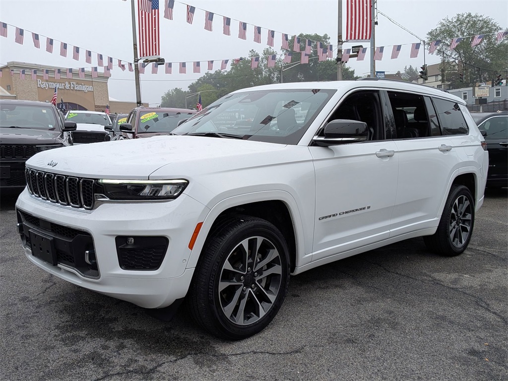 Used 2021 White Jeep Overland image 1
