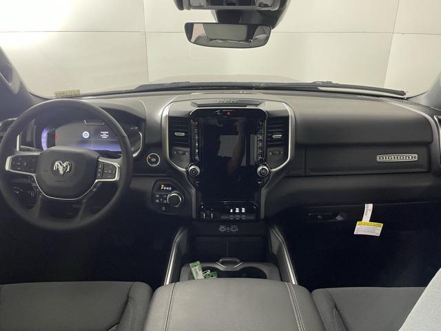 2025 Ram 1500 Big Horn photo 30