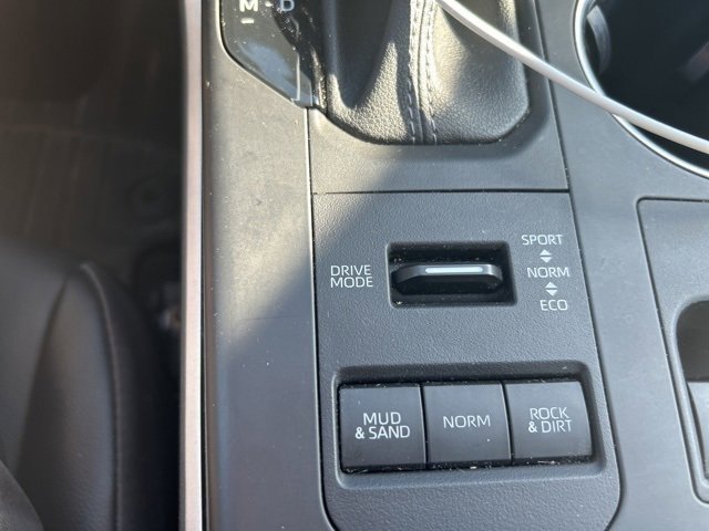 2023 Toyota Highlander XLE photo 17