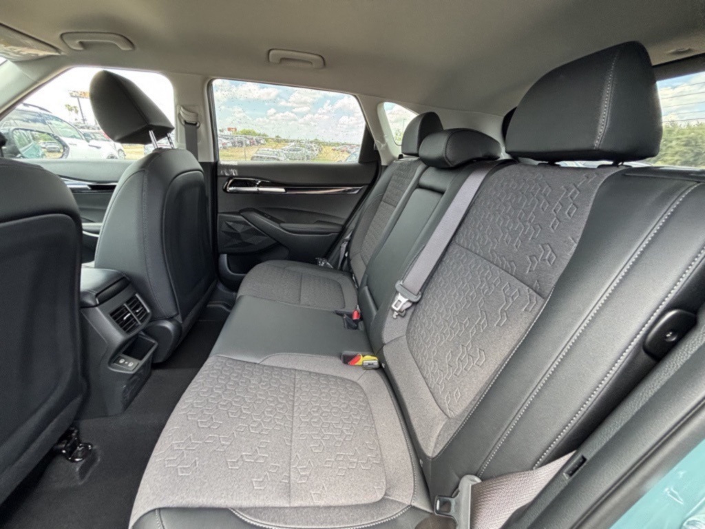 2026 Kia Seltos S photo 8