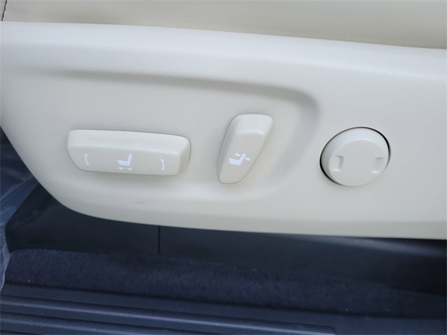 2023 Lexus GX 460 photo 12