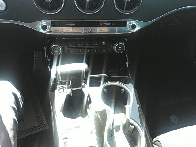 2023 Kia Stinger GT-Line photo 4