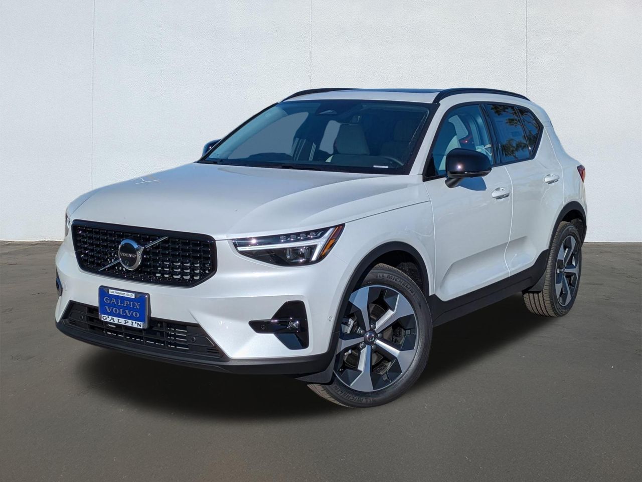 2026 Volvo XC40 Plus's photo