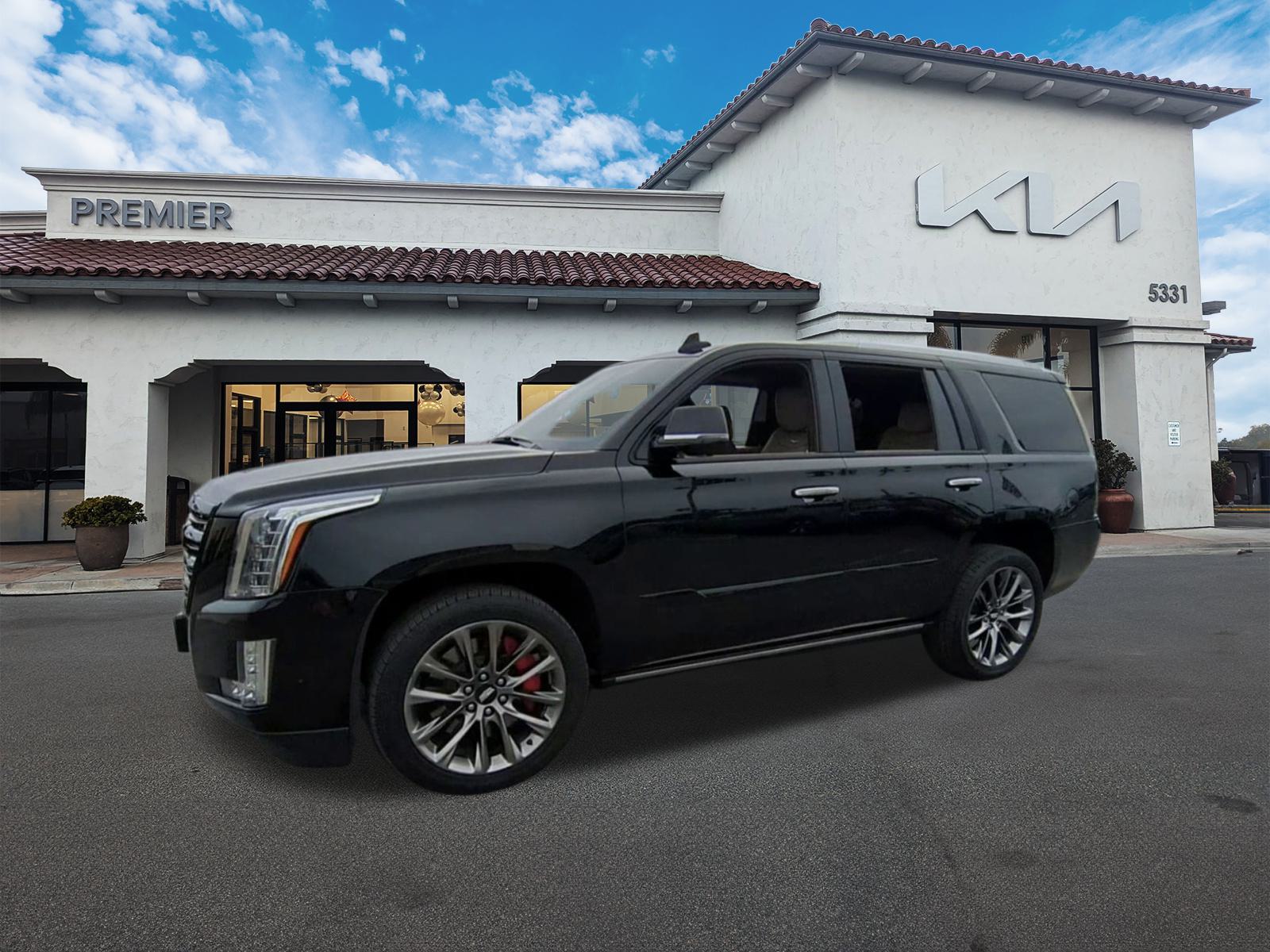 2019 Cadillac Escalade Platinum photo 4