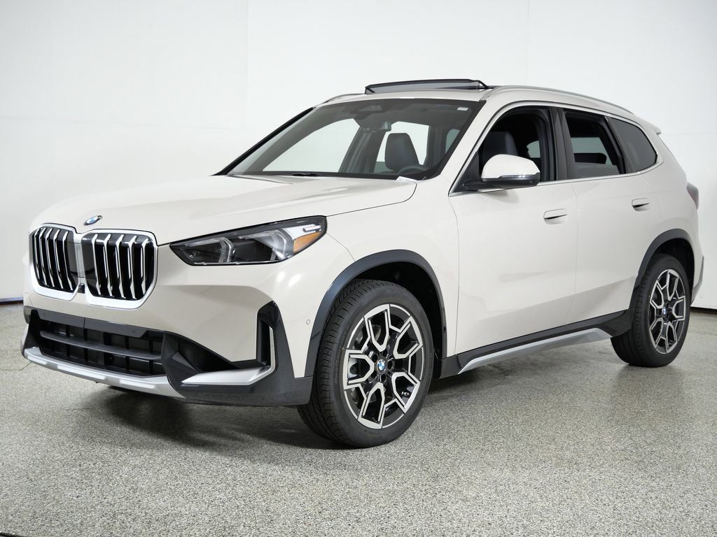2026 BMW X1 28i's photo