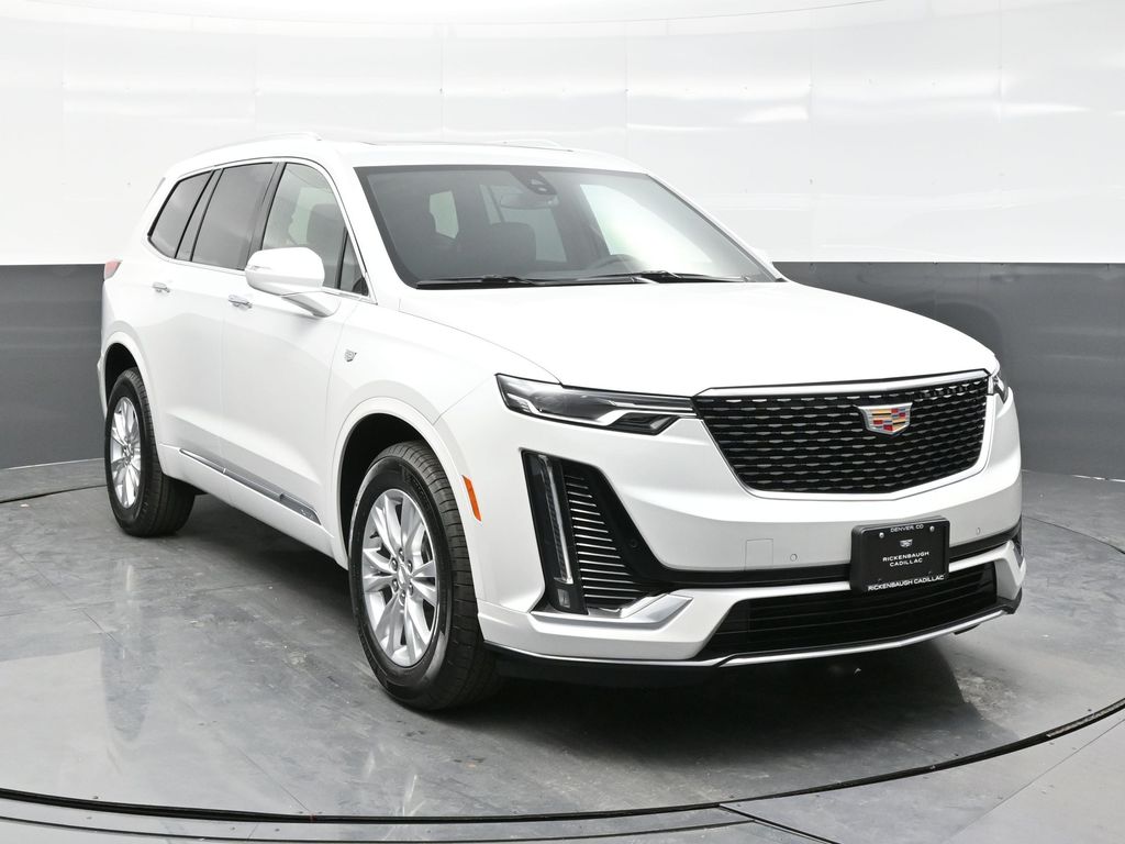 2025 Cadillac XT6 Luxury photo 40