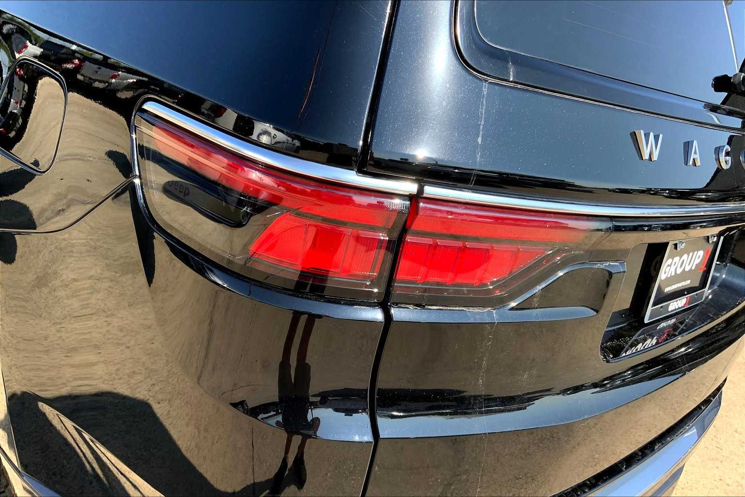 2022 Jeep Wagoneer Series I photo 28
