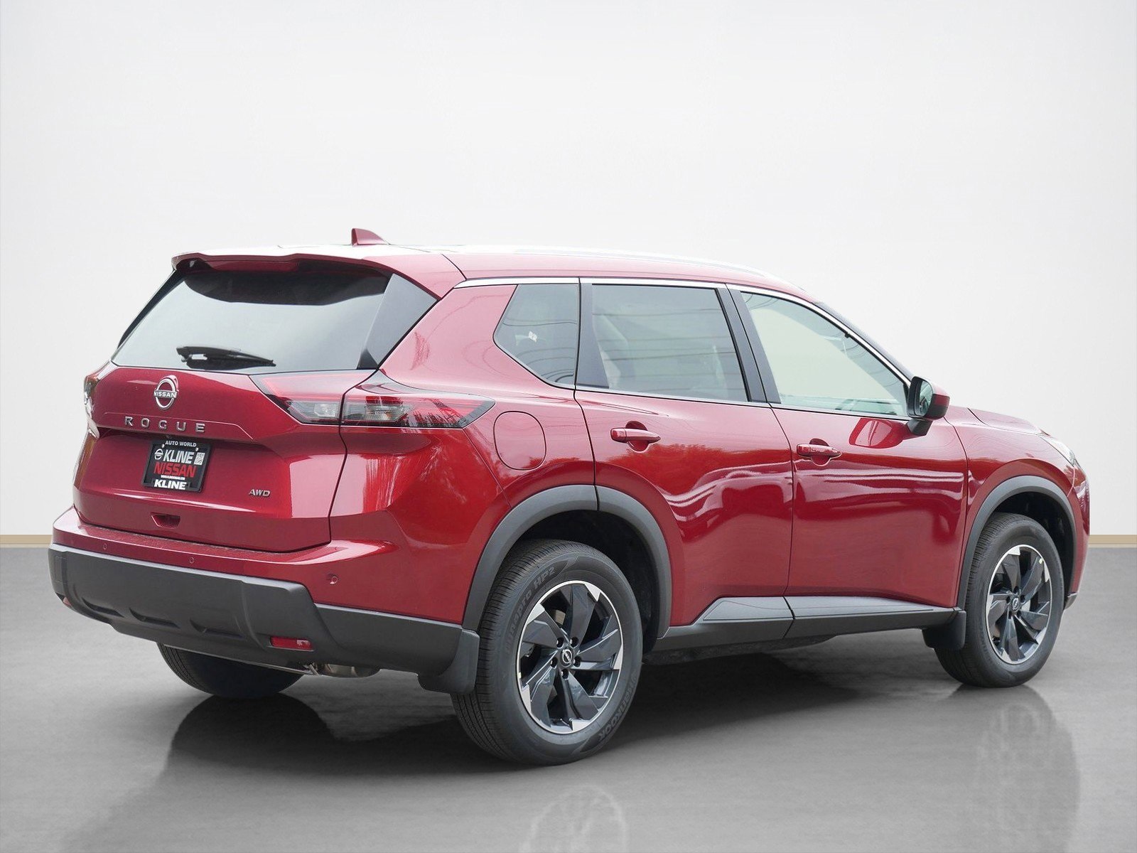 2026 Nissan Rogue SV photo 2