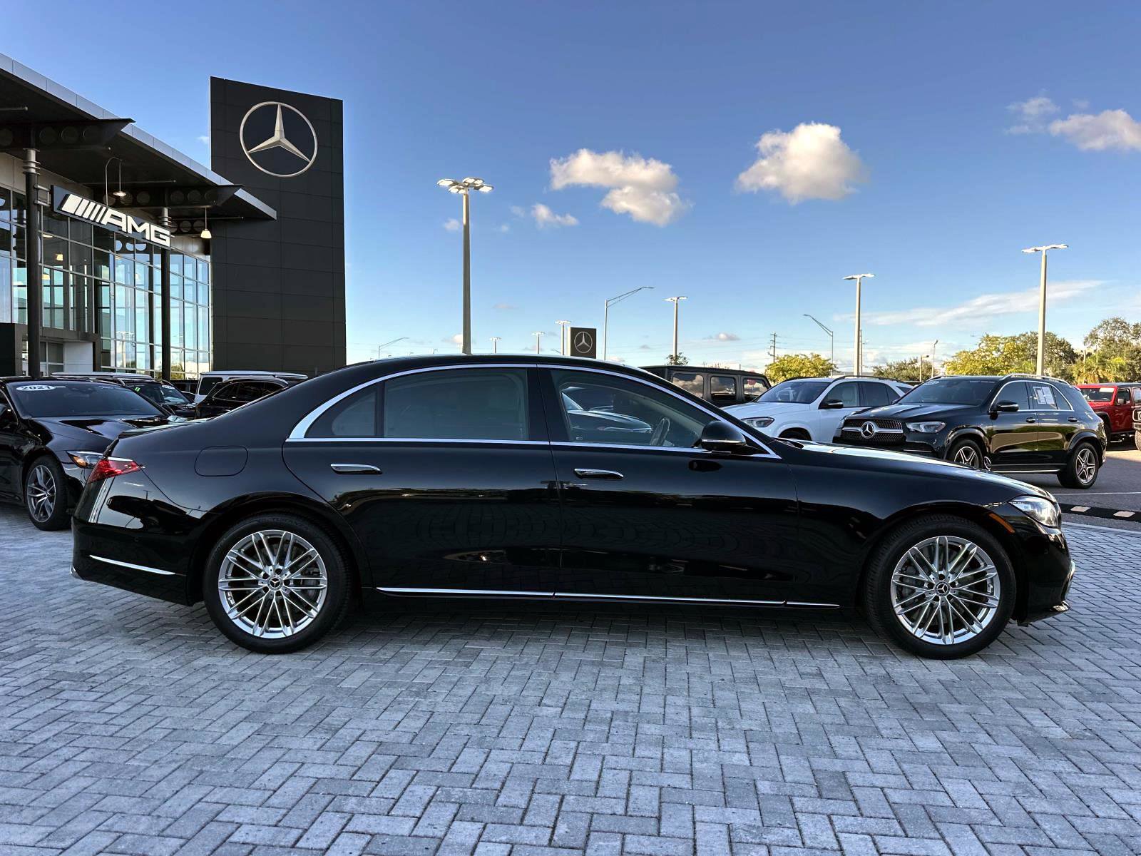 2022 Mercedes Benz S 580 4MATIC photo 2