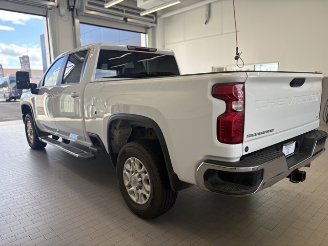 2023 Chevrolet Silverado 2500HD photo 4