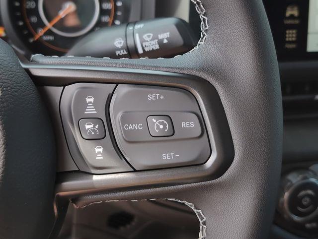 2025 Jeep Gladiator Sport S photo 21