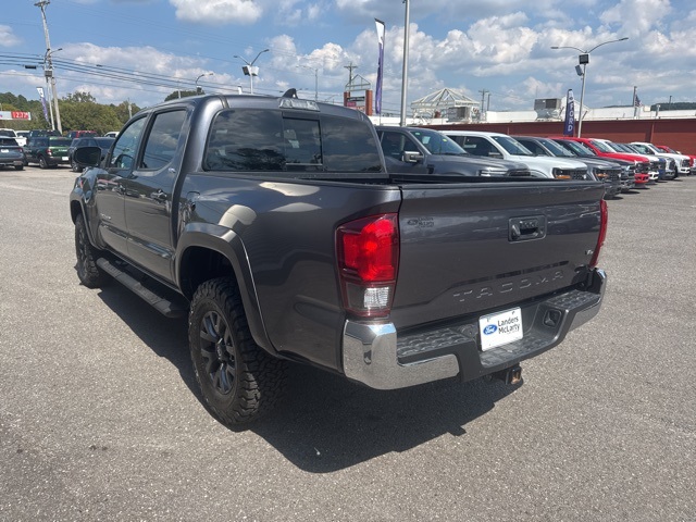 2021 Toyota Tacoma SR5 V6 photo 4