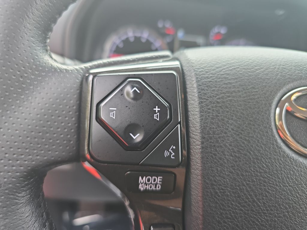 2024 Toyota 4Runner TRD Off-Road photo 15