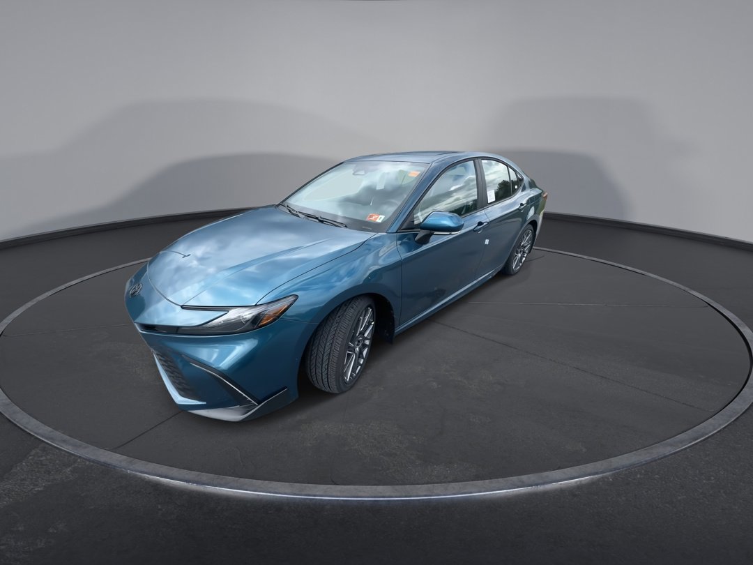 2026 Toyota Camry SE photo 4