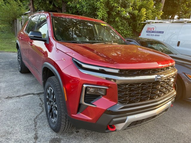2024 Chevrolet Traverse Z71 photo 2