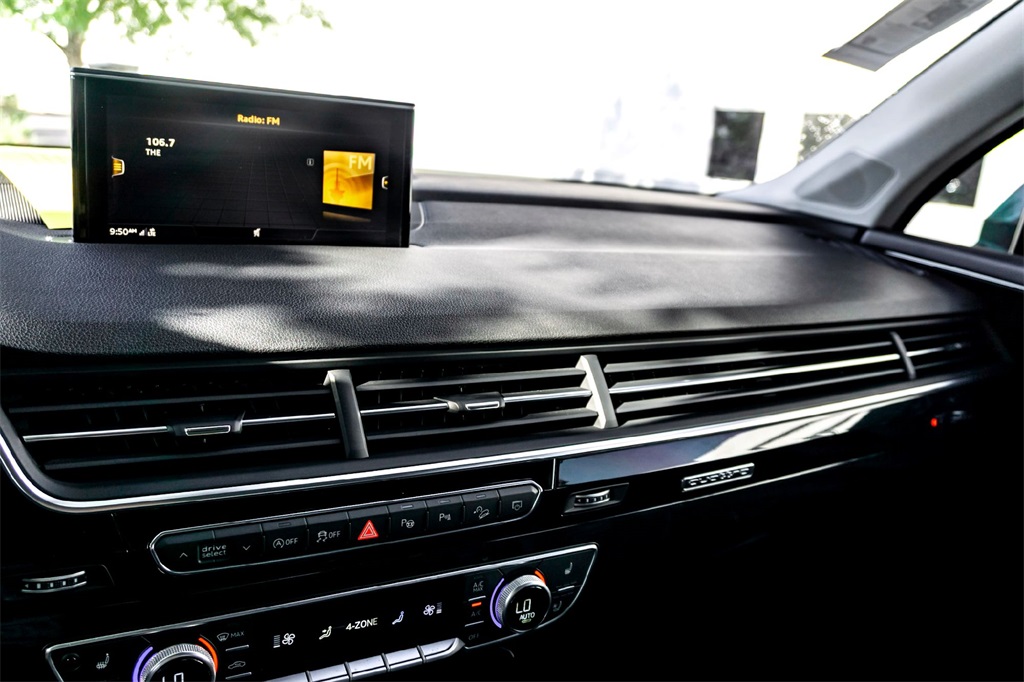 2019 Audi Q7 55 Premium Plus photo 22