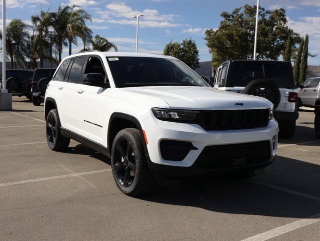 2025 Jeep Grand Cherokee Altitude X photo 2