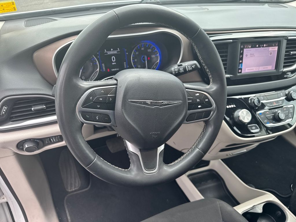 2023 Chrysler Voyager LX photo 21