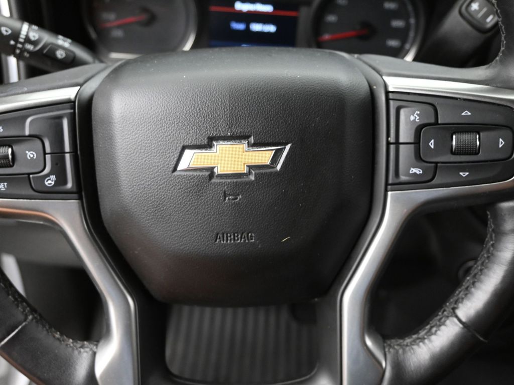 2019 Chevrolet Silverado 1500 LT photo 12