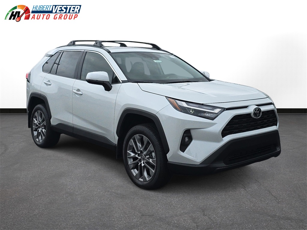 2025 Toyota RAV4 XLE Premium photo 3