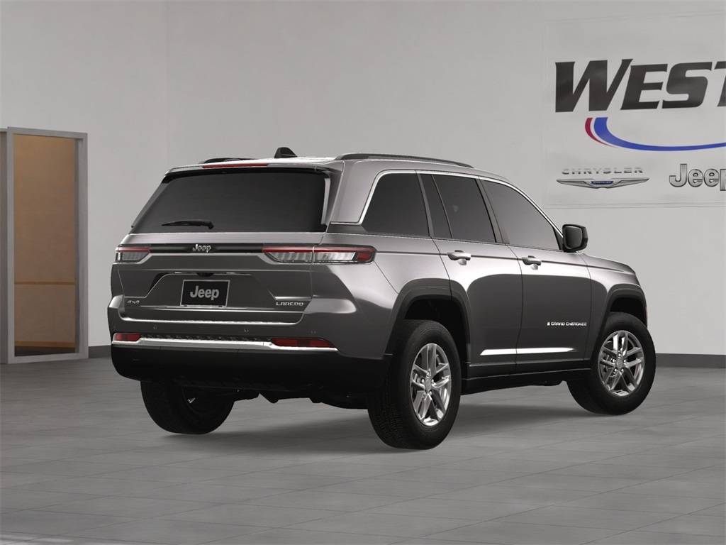 2025 Jeep Grand Cherokee Laredo photo 16