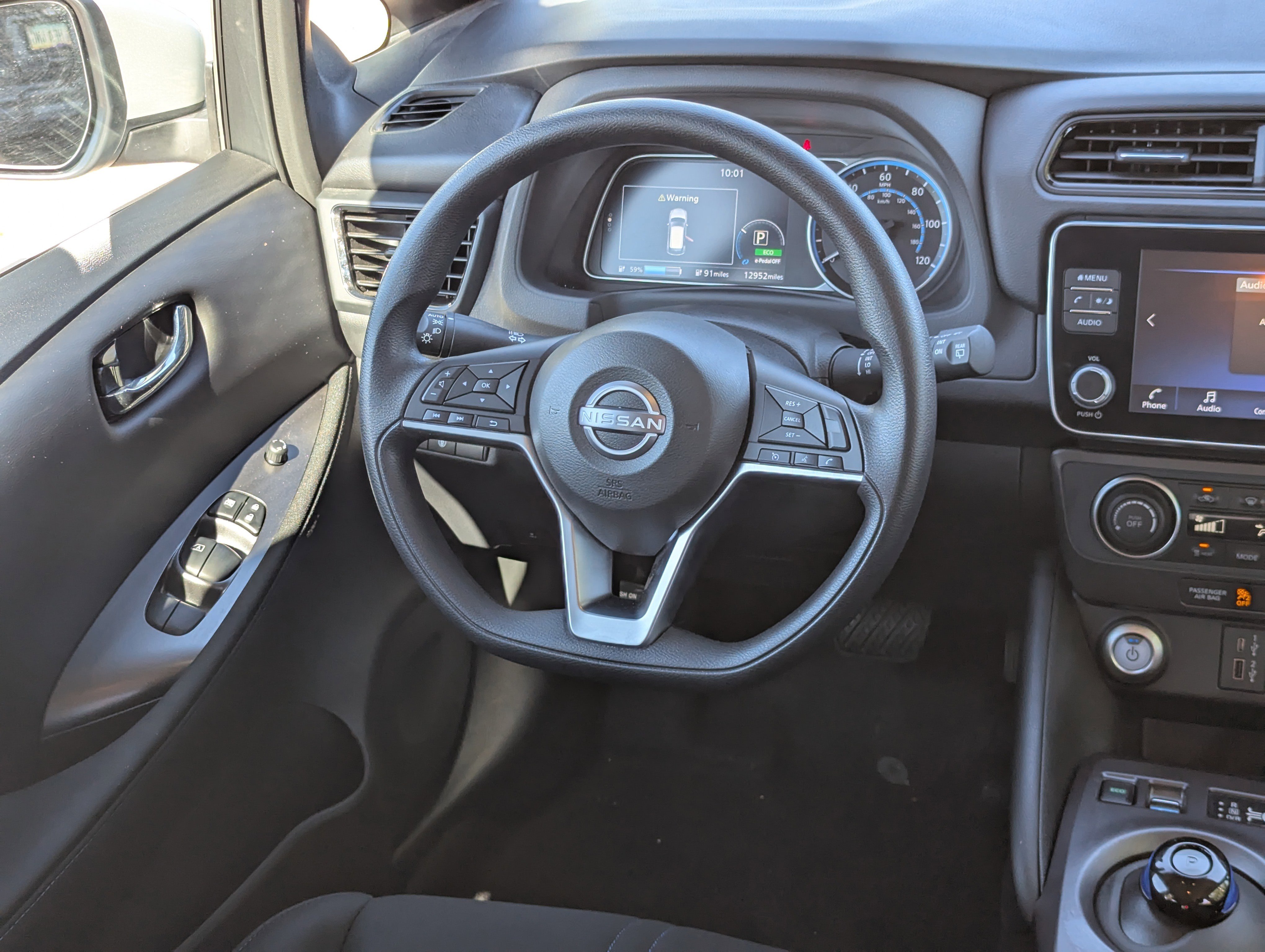 2023 Nissan Leaf S photo 3