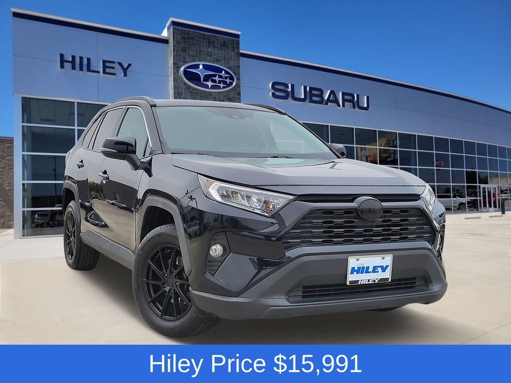 2020 Toyota RAV4 XLE