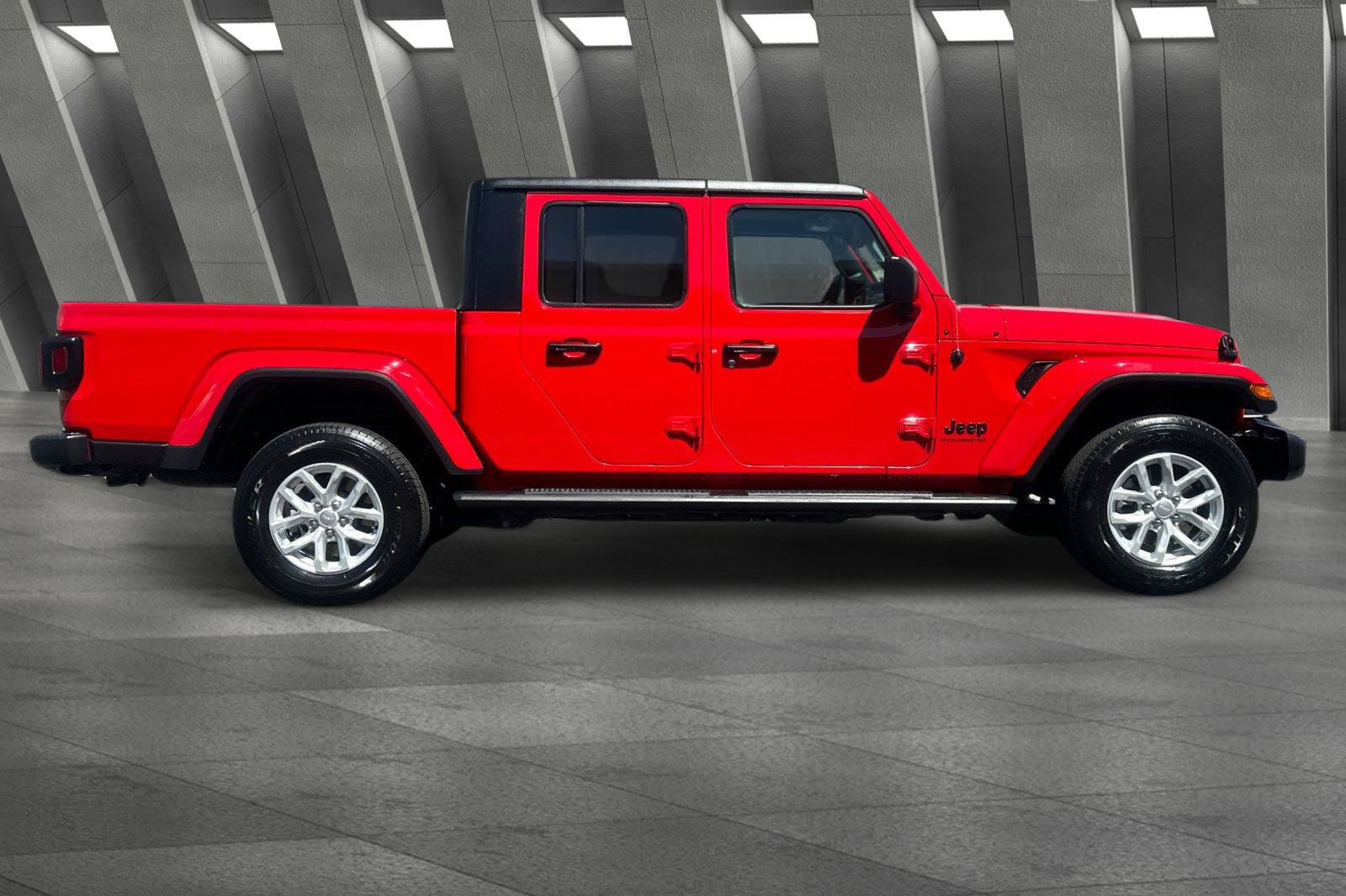 2023 Jeep Gladiator Sport S photo 2